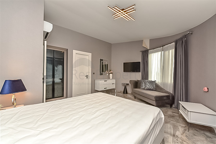 Стильна вілла 4 + 1 в районі Паяллар