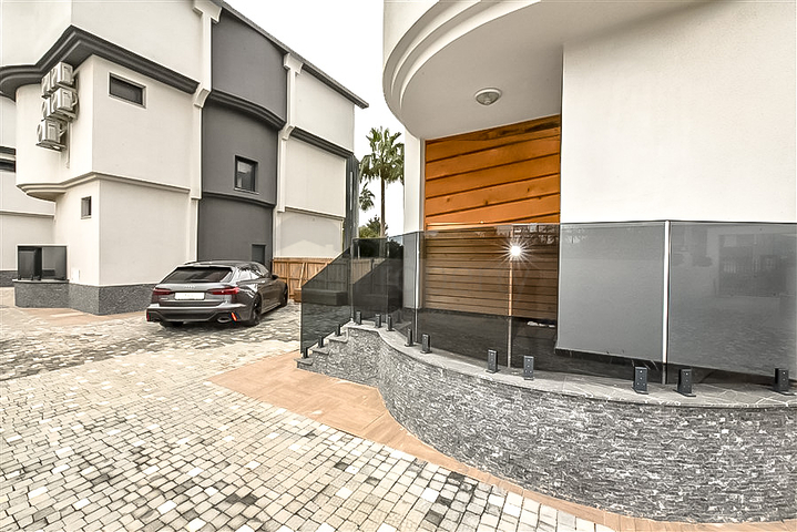 Стильна вілла 4 + 1 в районі Паяллар