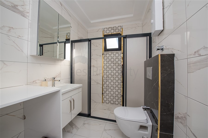 Світла мебелированная квартира в пішій доступності від моря