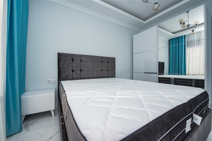 Світла мебелированная квартира в пішій доступності від моря