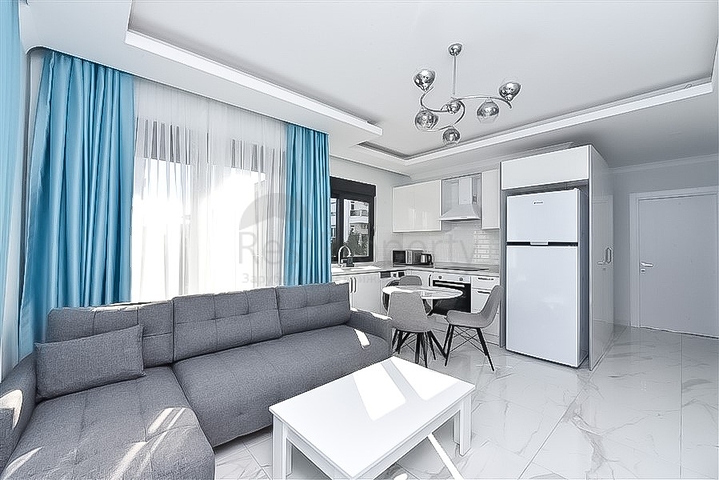 Світла мебелированная квартира в пішій доступності від моря