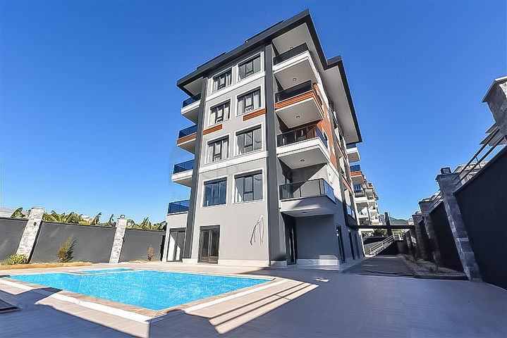 Світла мебелированная квартира в пішій доступності від моря