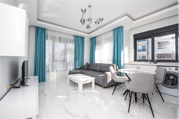 Світла мебелированная квартира в пішій доступності від моря