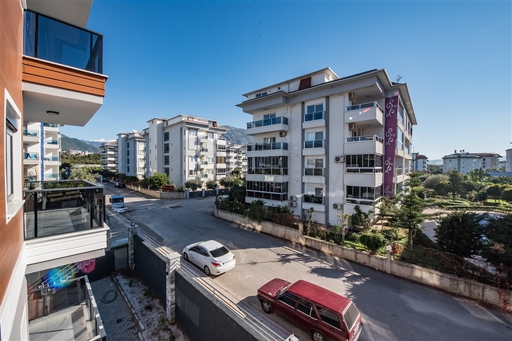 Світла мебелированная квартира в пішій доступності від моря