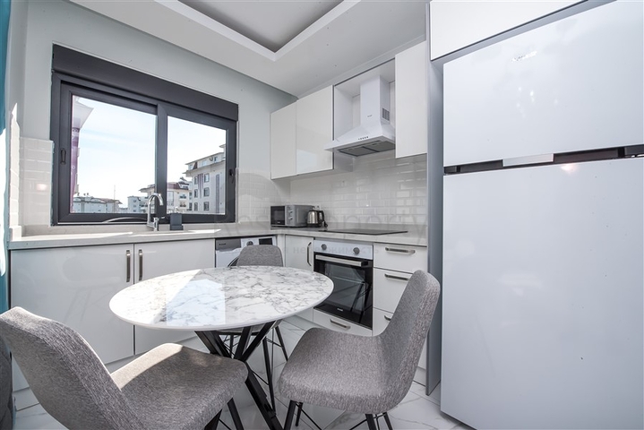 Світла мебелированная квартира в пішій доступності від моря