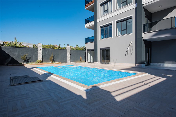 Світла мебелированная квартира в пішій доступності від моря