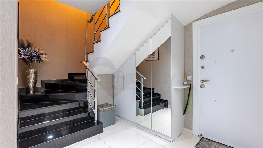 Пентхаус 2 + 1 біля пляжу Клеопатра