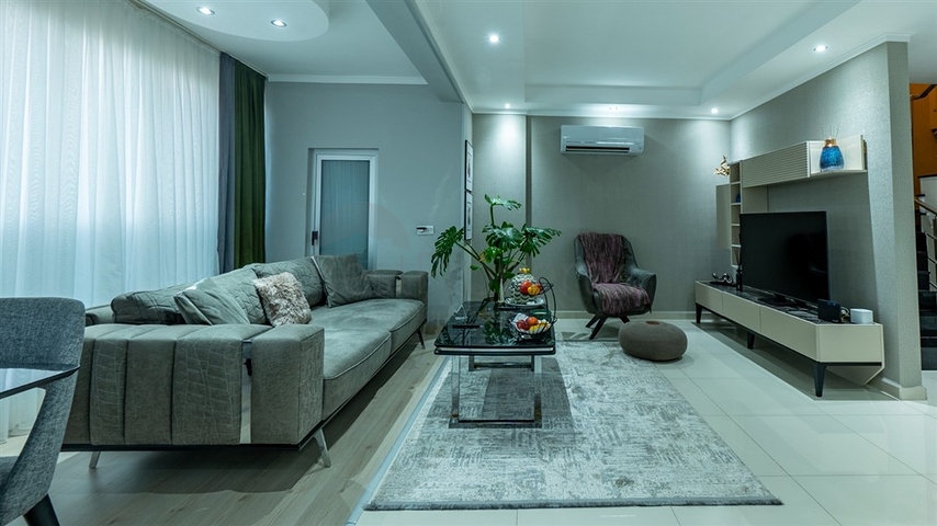 Пентхаус 2 + 1 біля пляжу Клеопатра