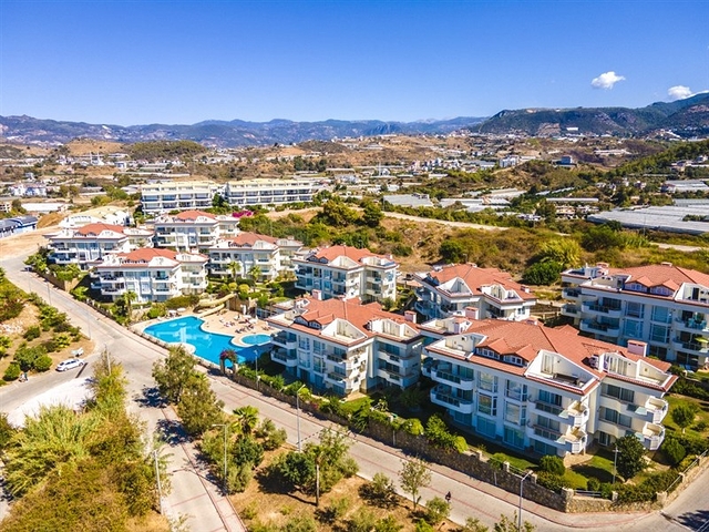 Пентхаус 3 + 1 з панорамними видами на море в районі Конакли