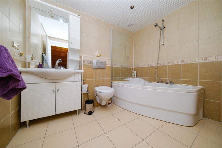 Пентхаус 3 + 1 з панорамними видами на море в районі Конакли