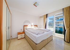 Пентхаус 3 + 1 з панорамними видами на море в районі Конакли