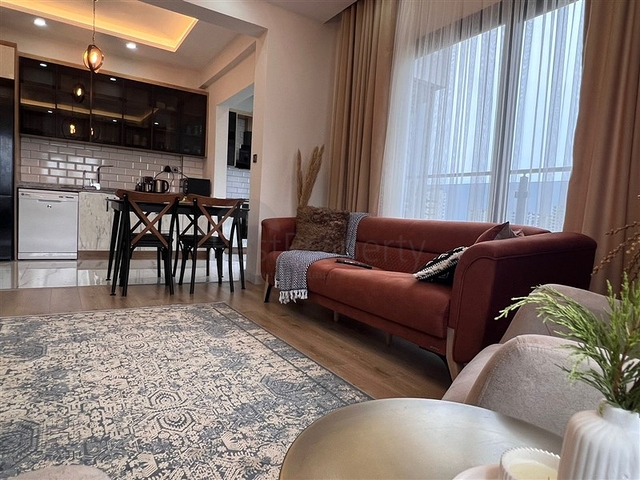 Квартира 2 + 1 в новому комплексі в районі Тедже в 400 метрах від моря