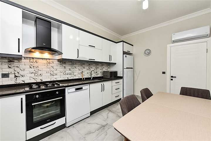 Продаж квартири 2 + 1 в районі Демірташ за привабливою ціною 