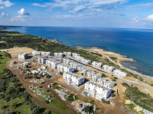 Апартаменти 2 + 1 зі своєю терасою в 100 метрах від моря