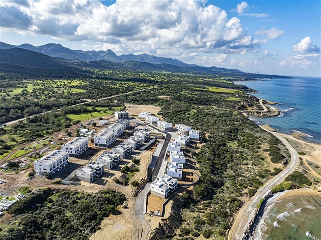 Апартаменти 2 + 1 зі своєю терасою в 100 метрах від моря