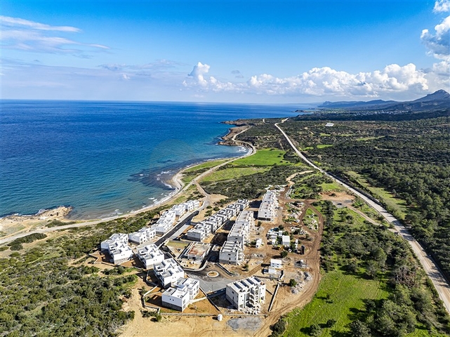 Апартаменти 2 + 1 зі своєю терасою в 100 метрах від моря