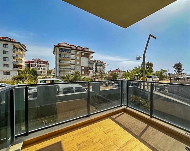 Квартира 2 + 1 зі своїм садом в Кестелі