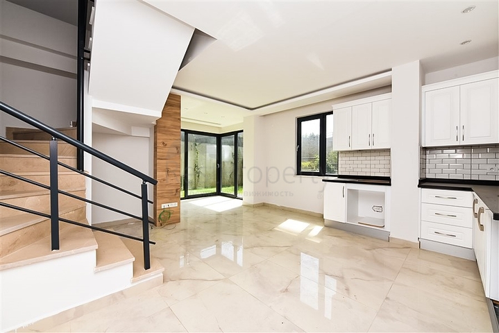 Квартира 2 + 1 зі своїм садом в Кестелі