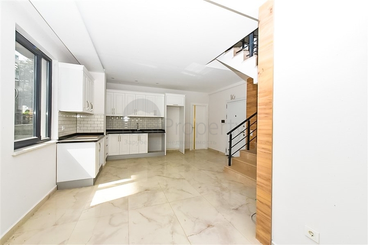 Квартира 2 + 1 зі своїм садом в Кестелі