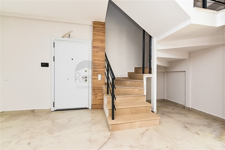 Квартира 2 + 1 зі своїм садом в Кестелі