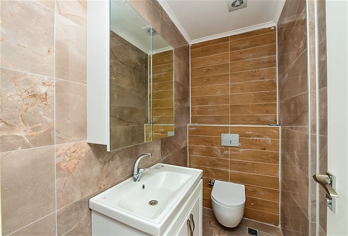 Квартира 2 + 1 зі своїм садом в Кестелі