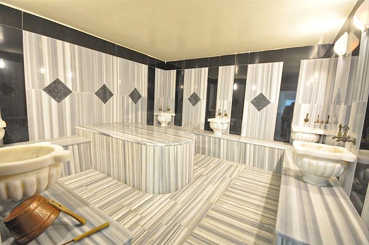 Просторий пентхаус плануванням 3 + 1 в районі Конакли. 