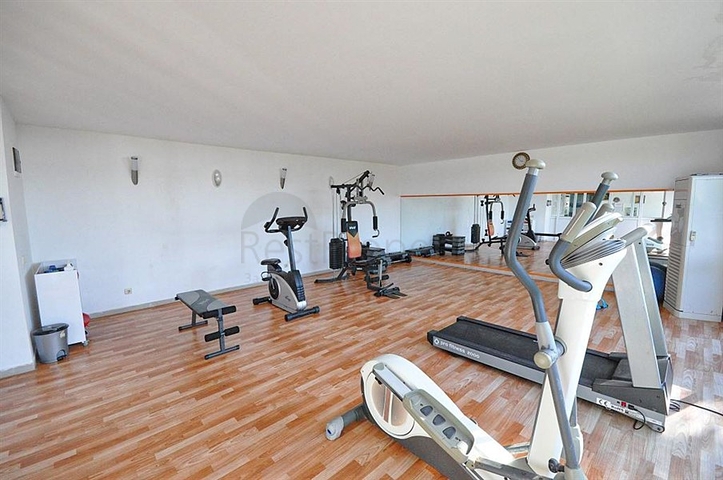 Просторий пентхаус плануванням 3 + 1 в районі Конакли. 