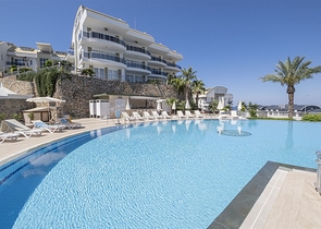 Просторий пентхаус плануванням 3 + 1 в районі Конакли. 