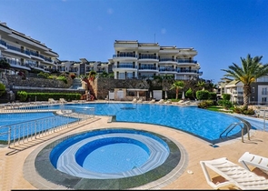 Просторий пентхаус плануванням 3 + 1 в районі Конакли. 