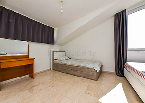 Просторий пентхаус плануванням 3 + 1 в районі Конакли. 