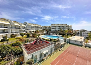 Просторий пентхаус плануванням 3 + 1 в районі Конакли. 