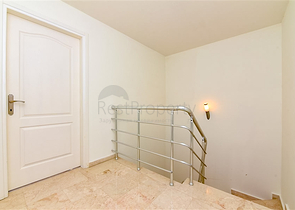 Просторий пентхаус плануванням 3 + 1 в районі Конакли. 