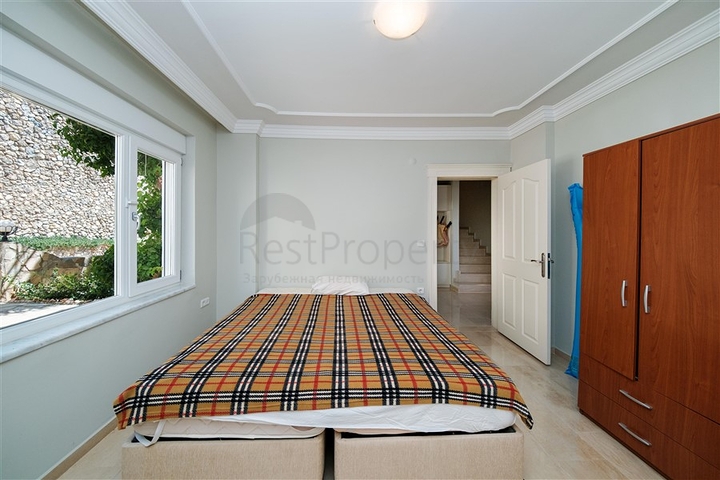 Вілла з панорамними видами на море і гори