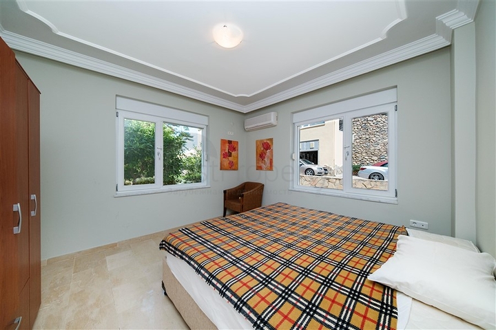 Вілла з панорамними видами на море і гори