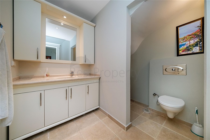 Вілла з панорамними видами на море і гори