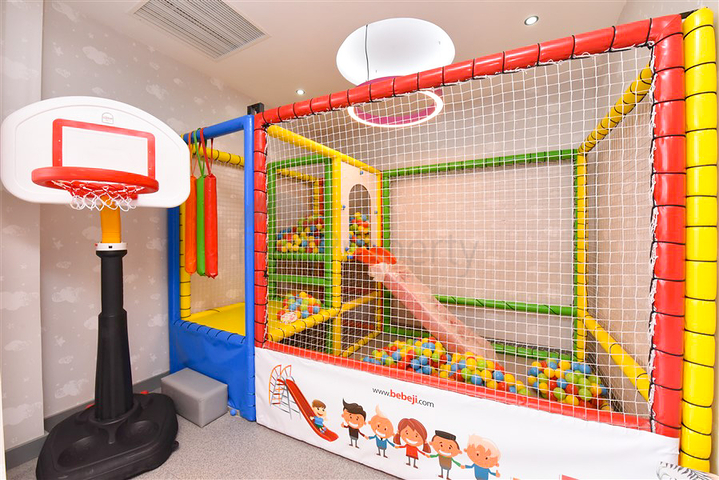 Розкішний Пентхаус на першій береговій лінії в Оба