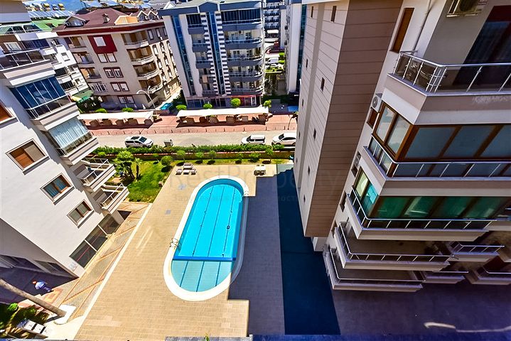 Розкішний Пентхаус на першій береговій лінії в Оба