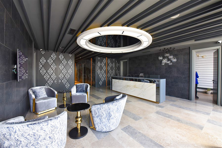 Розкішний Пентхаус на першій береговій лінії в Оба