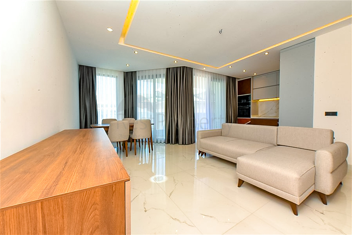 Розкішний Пентхаус на першій береговій лінії в Оба