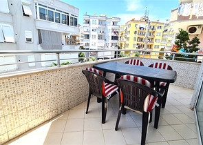 Квартира 1 + 1 великої площі в центрі Аланії