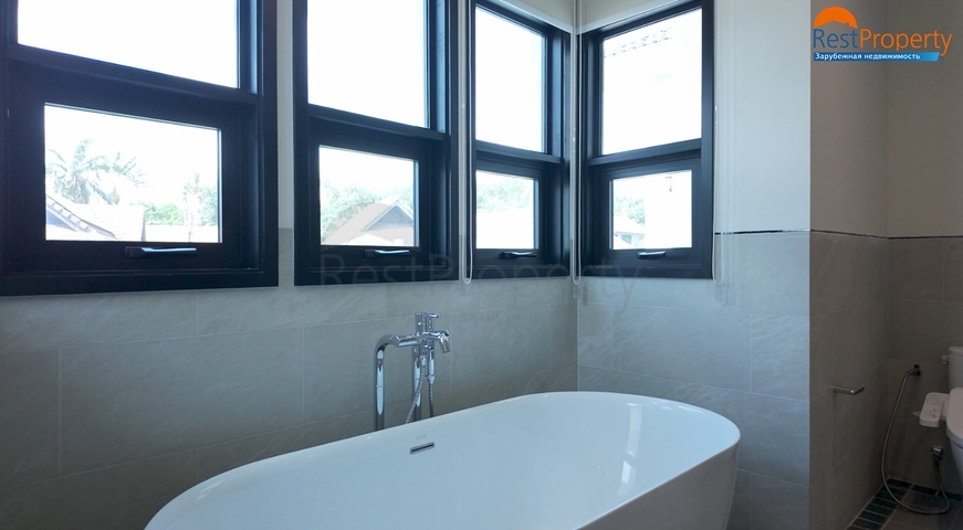 Вілли в середземноморському стилі на Банг Тао