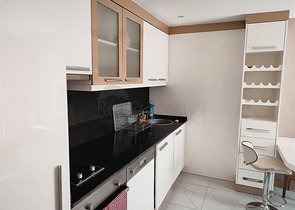 Затишна квартира в 800 метрах від пляжу Клеопатра