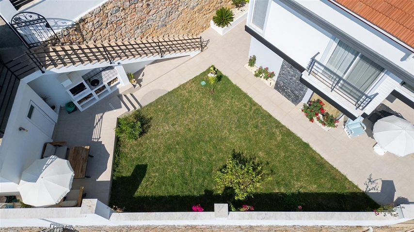 Ідеальний будинок біля моря: ексклюзивна вілла в популярному районі Оби