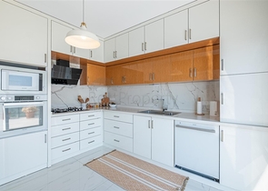 Ідеальний будинок біля моря: ексклюзивна вілла в популярному районі Оби