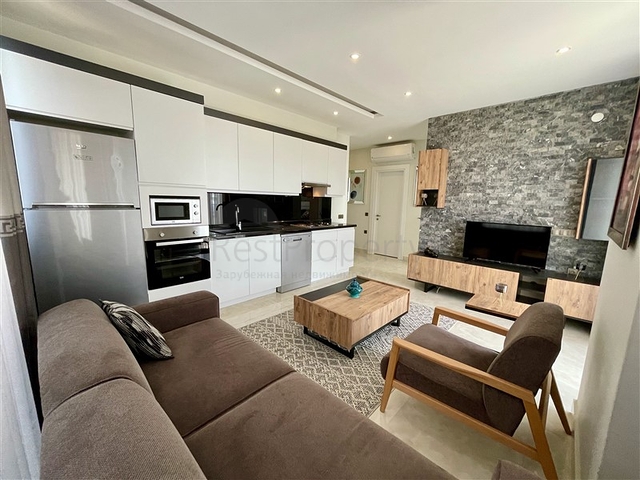 Трикімнатна квартира в 20 м від моря