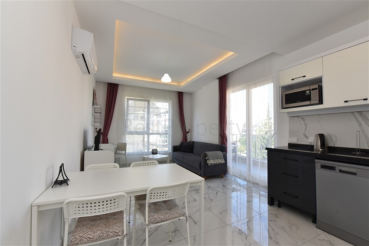 Стильна двокімнатна квартира в затишному районі Авсаллар