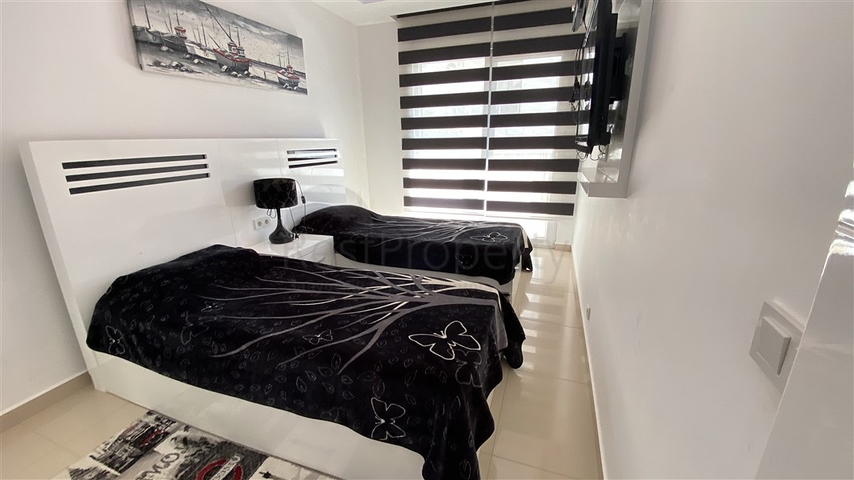 Мебльована трикімнатна квартира в Тосмурі