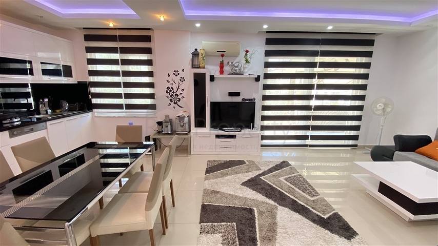 Мебльована трикімнатна квартира в Тосмурі