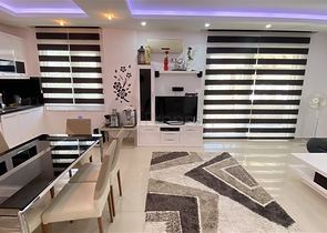 Мебльована трикімнатна квартира в Тосмурі