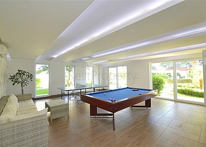 Мебльована трикімнатна квартира в Тосмурі